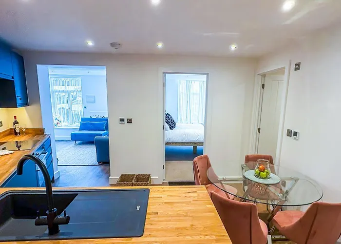 Little Sunshine By Stae-homes Bristol